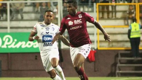 Fidel Escobar no saldrá de Deportivo Saprissa
