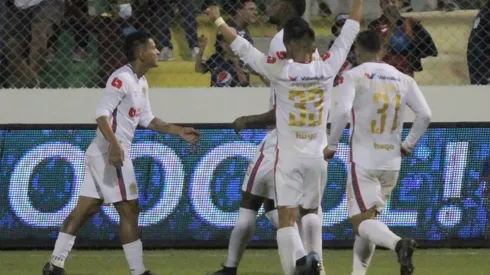 Olimpia vence a Motagua y se pone en ventaja en la final