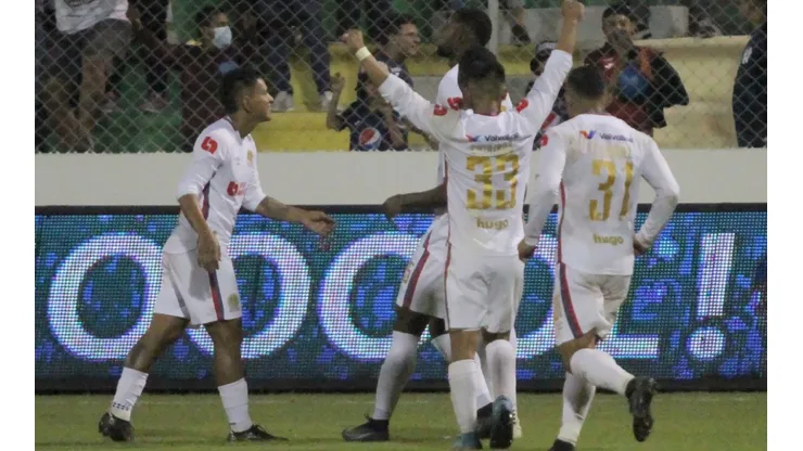 Olimpia vence a Motagua y se pone en ventaja en la final