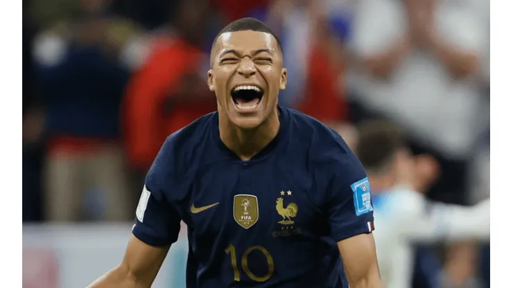 La reacción de Kylian Mbappé tras el penal errado por Harry Kane [VIDEO]