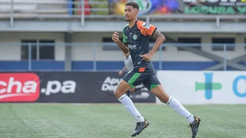 Gabriela Villagrand marcó un triplete con Saprissa