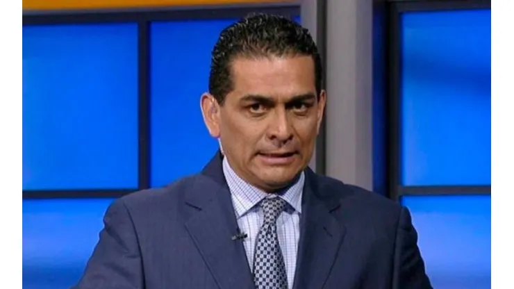 Exárbitro mexicano sentenció a Mario Escobar: "Fue muy complaciente y le faltó autoridad"