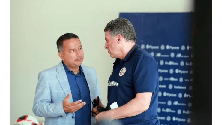 Rodolfo Villalobos aclaró qué sucederá con Luis Fernando Suárez después de Qatar 2022.