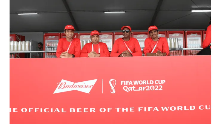 Mundial Qatar 2022: FIFA confirmó que no se venderá cerveza en los estadios.
