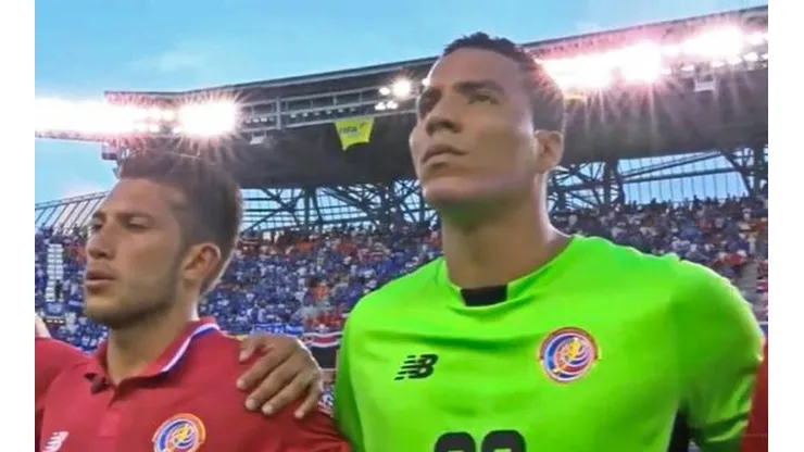 ¿Por qué Esteban Alvarado no canta el himno nacional de Costa Rica?