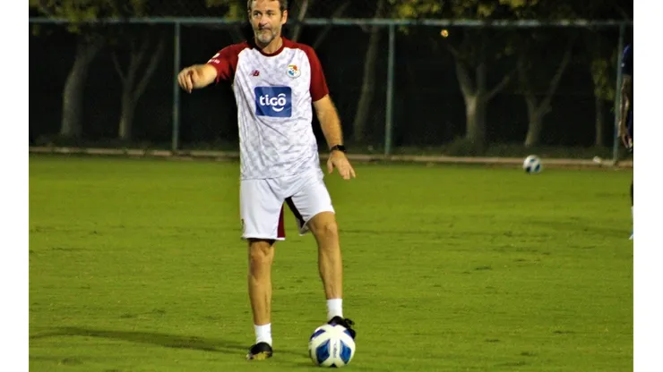 Thomas Christiansen se mostró molesto tras el empate de Panamá