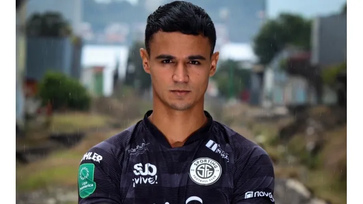 Ian Smith ahora es jugador del Sporting FC (Sporting FC)