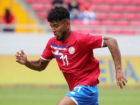 Jugadores y técnico respaldan a Johan Venegas tras abucheos en partido de despedida