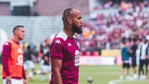 ¿Pablo Arboine deja Saprissa? Clubes de MLS buscan fichar al defensor morado.