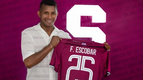 El panameño Fidel Escobar firmó con Saprissa hasta el 2025. (Saprissa)