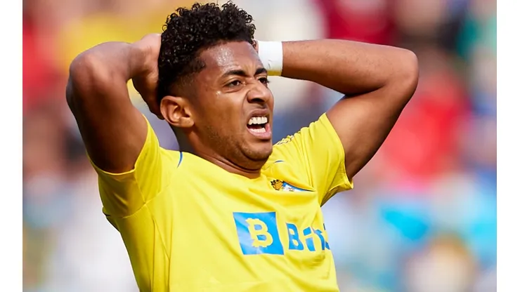 Cádiz de Choco Lozano fue goleado y se hunde en la zona del descenso