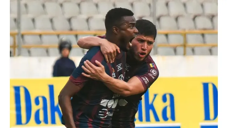 Richard Peralta marca un golazo con Monagas