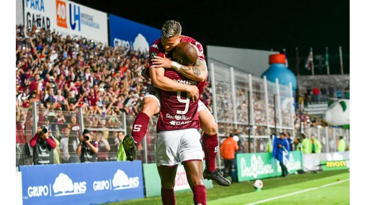 Saprissa vence a Alajuelense y avanza a la final