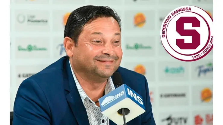 Jeaustin Campos comparte importante noticia sobre su futuro en Saprissa