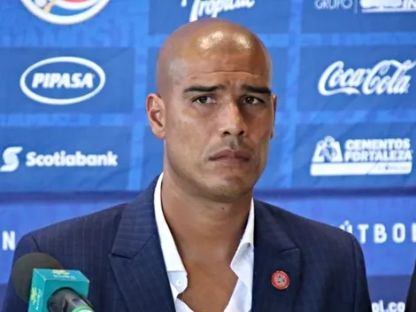 Oficial: Douglas Sequeira llega a Guatemala