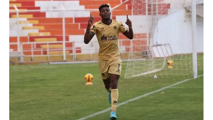 José Fajardo se consagró campeón goleador en Perú
