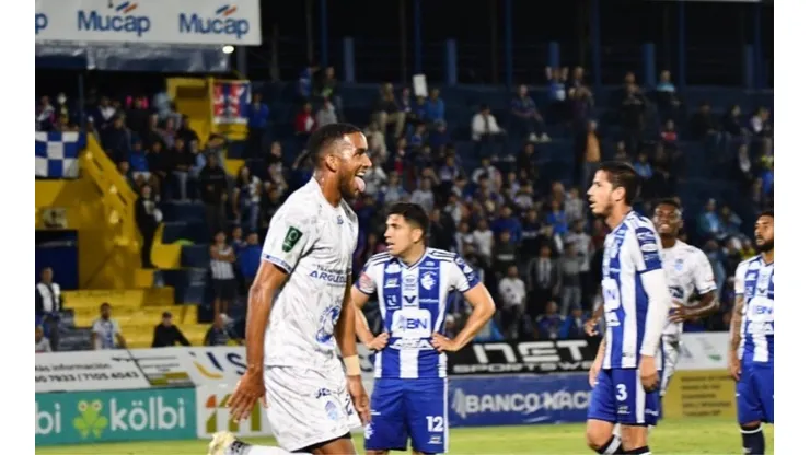 Manuel Morán firmaría con un histórico de Guatemala