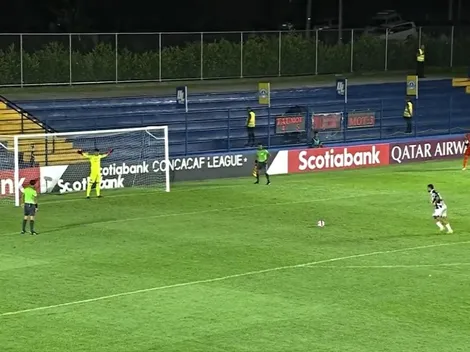 Así fue el penal atajado por Jonatan Rougier para clasificar a Motagua [VIDEO]