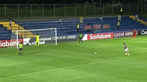 Así fue el penal atajado por Jonatan Rougier para clasificar a Motagua [VIDEO]