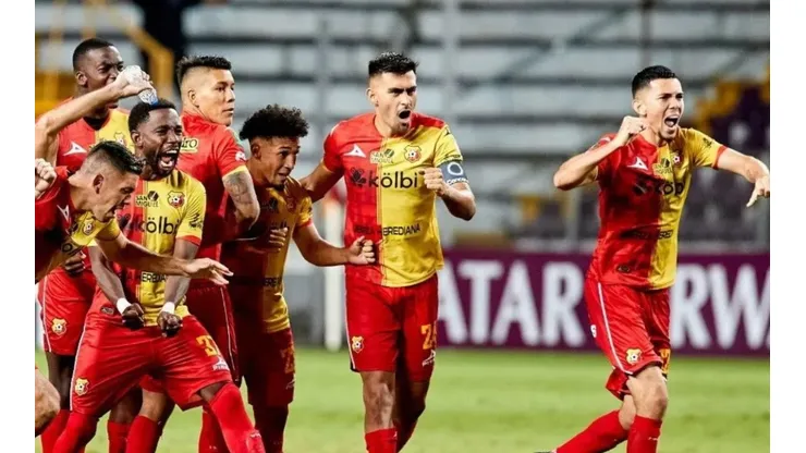 Herediano sacó entradas 2×1 con un precio super cómodo para el juego ante el Real España (CSH)
