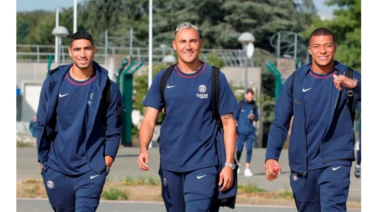 Keylor Navas se quedó fuera de la convocatoria en PSG para UEFA Champions League.