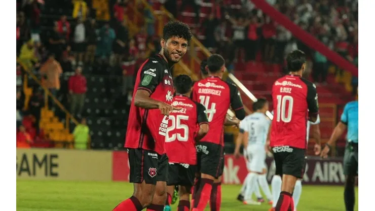 Alajuelense es el primer clasificado a semifinales de Liga Concacaf (LDA)