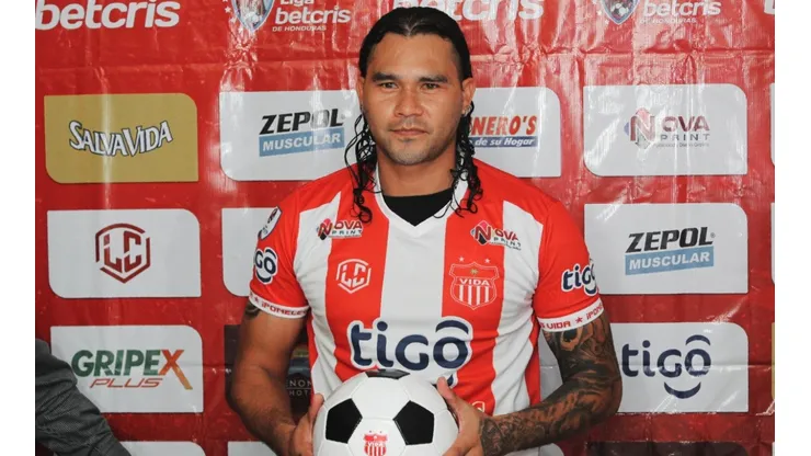 Gullit Peña ya tiene fecha de debut en el Vida