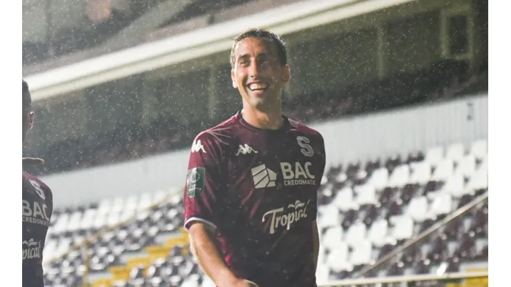 Mariano Torres dice que Saprissa debería estar siempre en las competencias internacionales (Saprissa)