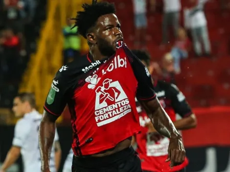 Góndola vuelve a destacar y anotar con Alajuelense [VIDEO]