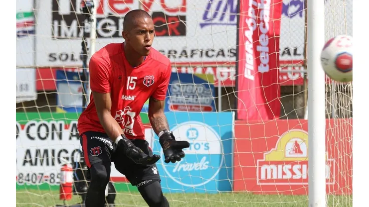 Miguel Ajú buscaría salir de la Liga.