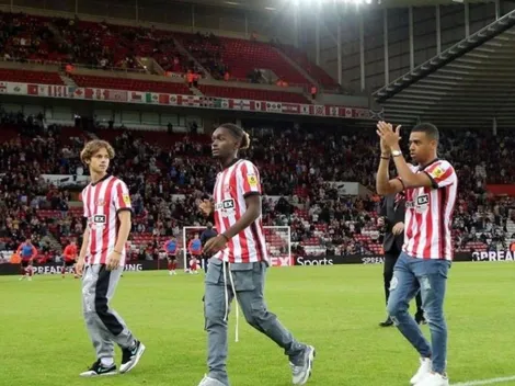 Jewison Bennette fue ovacionado por afición del Sunderland