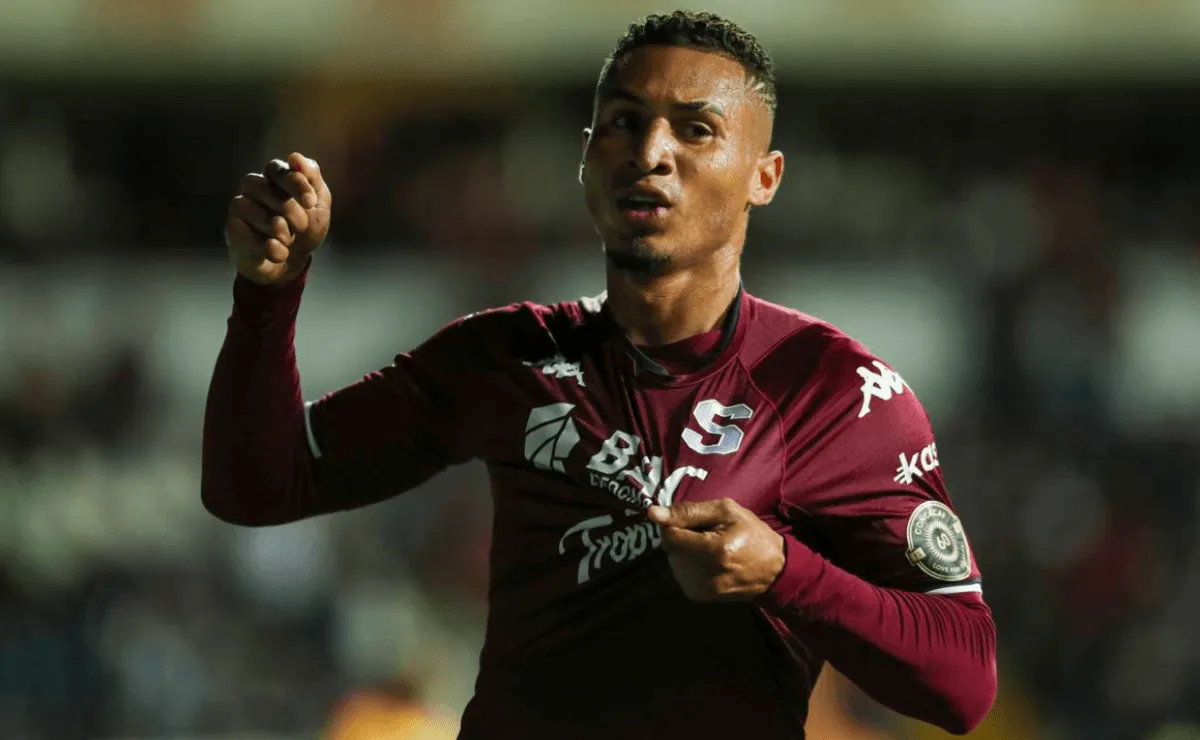 Jossimar Pemberton jugó 24 partidos en Saprissa (Deportivo Saprissa).