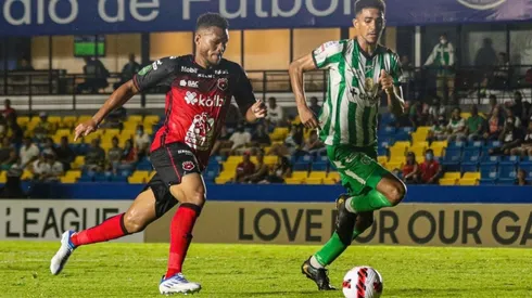 Rolando Blackburn sigue dejando más dudas que certezas tras su llegada a Alajuelense (LDA)