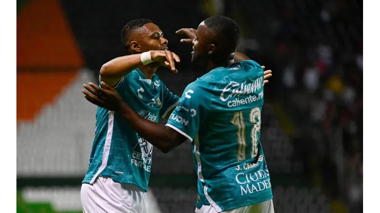Joel Campbell aportó asistencia en victoria del León ante Atlas.