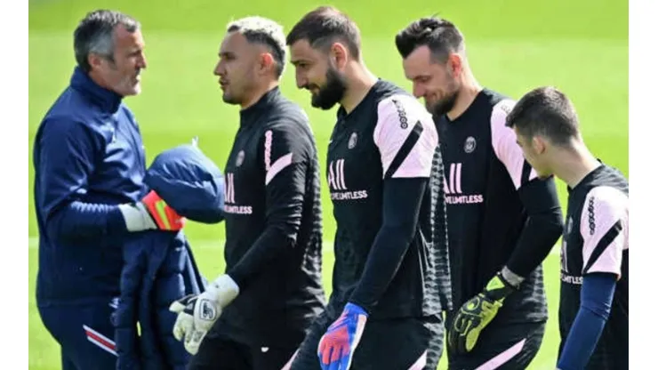 Oficial: PSG anunció la venta de uno de sus arqueros al fútbol inglés