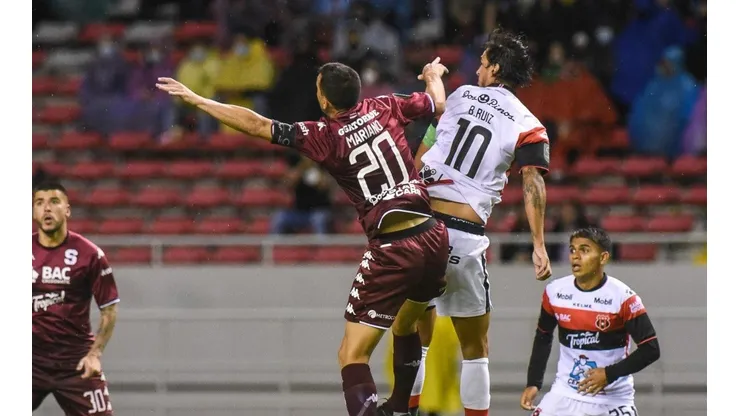 Alajuelense y Saprissa toman importante decisión para el Clásico Nacional.