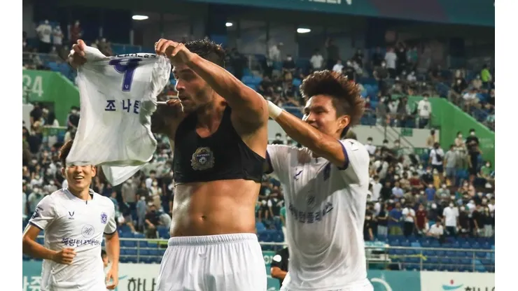 El icónico festejo que imitó Jonathan Moya tras darle el triunfo a FC Anyang.