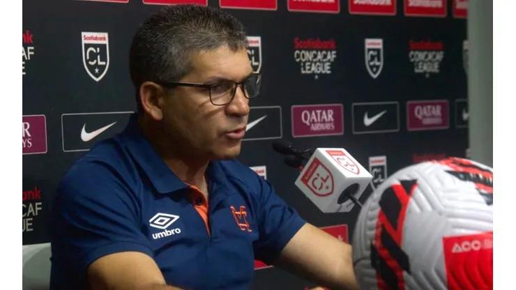 El técnico de Municipal asegura que el juego ante Olimpia fue parejo