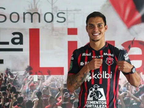 Oficial: Alajuelense anuncia el fichaje de un seleccionado de El Salvador