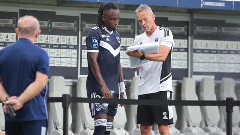 Alberth Elis debuta en la Segunda División de Francia con el Burdeos