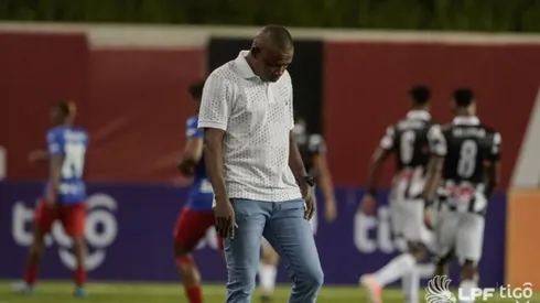 Rolando Palma es destituido de su cargo