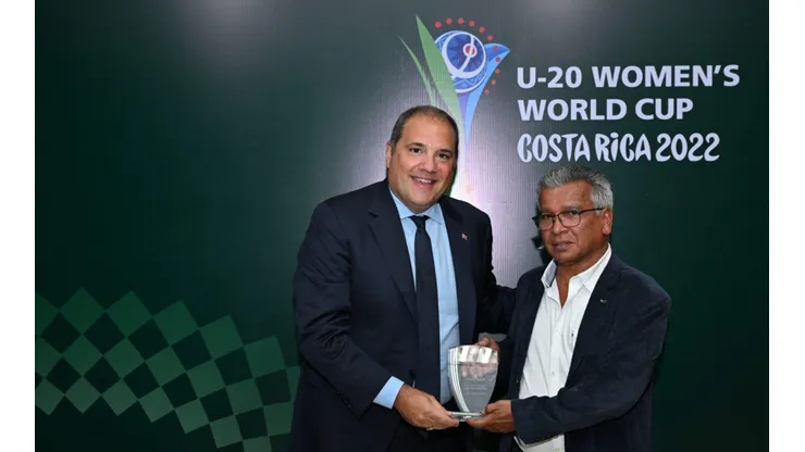 Presidente de Concacaf rindió homenaje al título de un club histórico de Centroamérica.