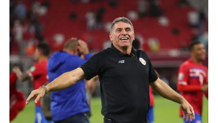 ¿Compitió Costa Rica ante Perú y Colombia por los servicios de Luis Fernando Suárez?