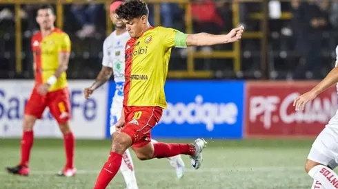 Yeltsin Tejeda, capitán florense (CSH)