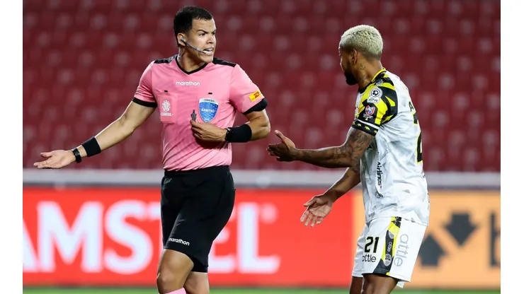 Azmahar Ariano queda fuera de la Copa Sudamericana