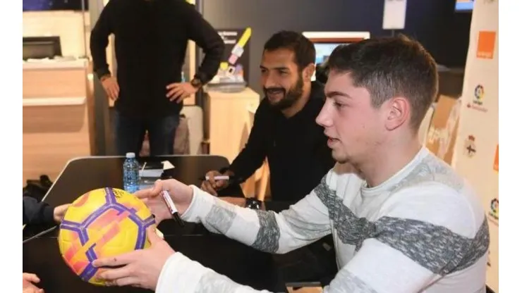 Celso Borges revive su etapa jugando con Federico Valverde en España.
