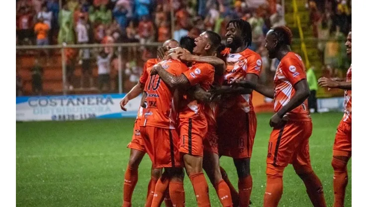 Puntarenas FC es líder e invicto luego de 5 fechas (PFC)