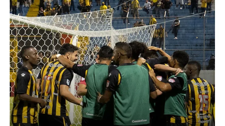 Real España avanza en Liga Concacaf tras eliminar a Real Estelí.