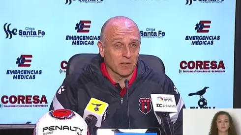 El técnico alajuelense, Fabíán Coito perdió estrepitosamente su primer juego como DT en Costa Rica (FUTV)