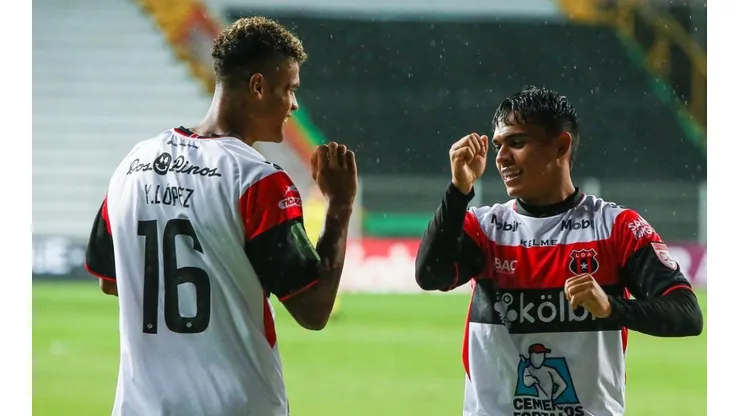 Alajuelense venció con facilidad al Águila de El Salvadory avanza a los octavos de final de Liga Concacaf (LDA)